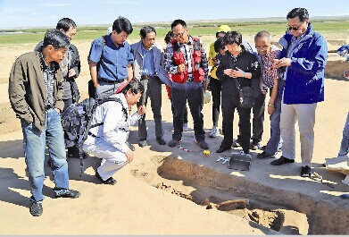 　國家社科基金重大委托項目2014年度“蒙古族源學術研討會”召開。【詳細】